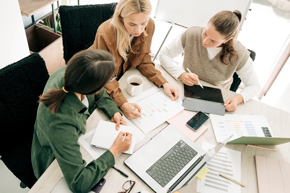 mathida-agentur-unternehmenskommunikation_992x667_1 Unternehmenskommunikation auf Augenhöhe